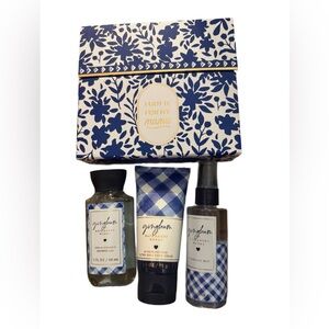 New Gingham BATH & BODY WORKS MINI GIFT BOX SET I Got It For My Mama 3 Piece Set
